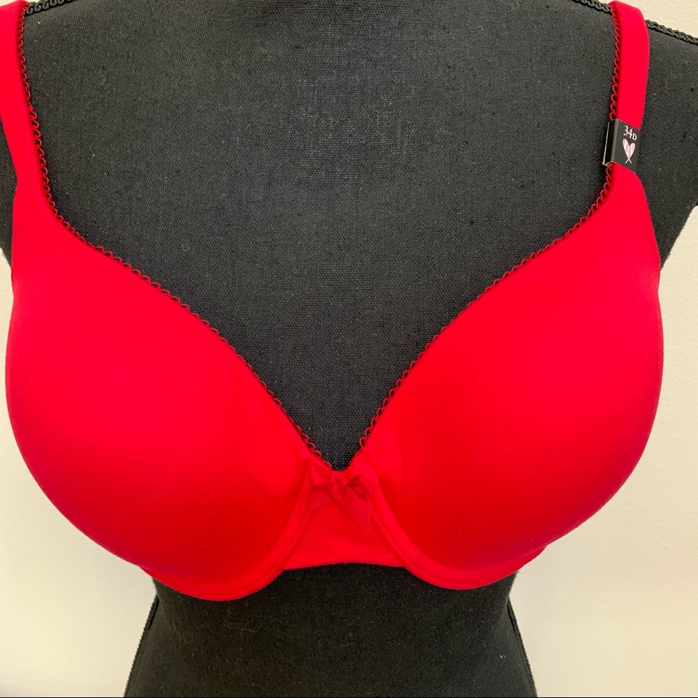 NWOT Victoria’s Secret BODY BY VICTORIA Bra 34D